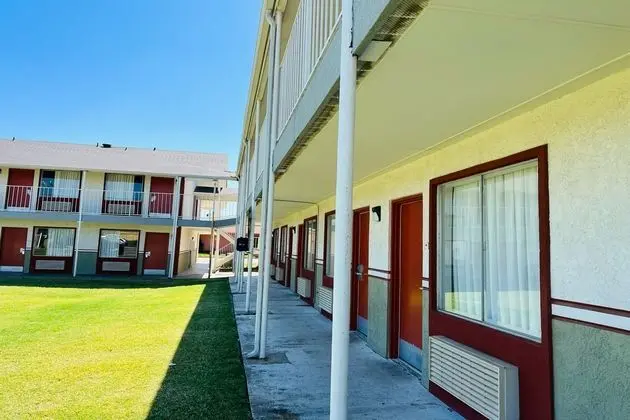 Cambridge Inn - Dış Mekan