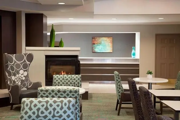 Cambridge Suites Mississauga - Lobi