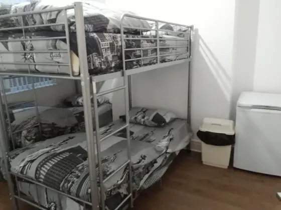 Cambrington International Hostel - Oda