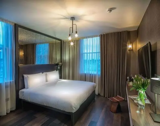 CAMDEN ENTERPRISE HOTEL