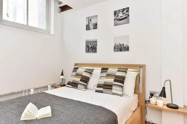 CAMDEN MARKET APARTMENTS