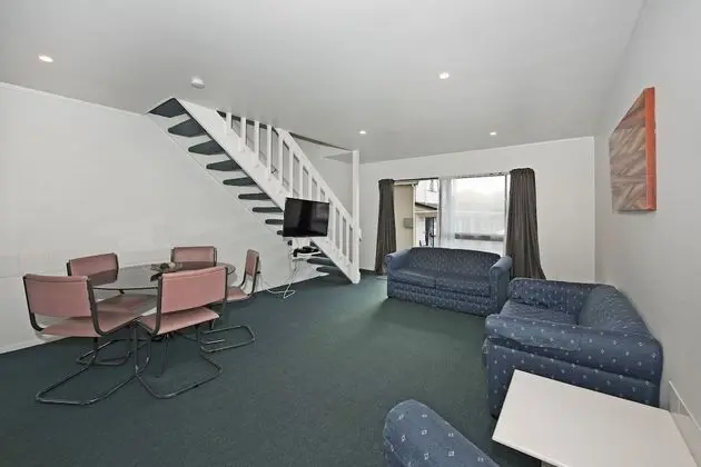 Camellia Court Motel - Oda Düzeni