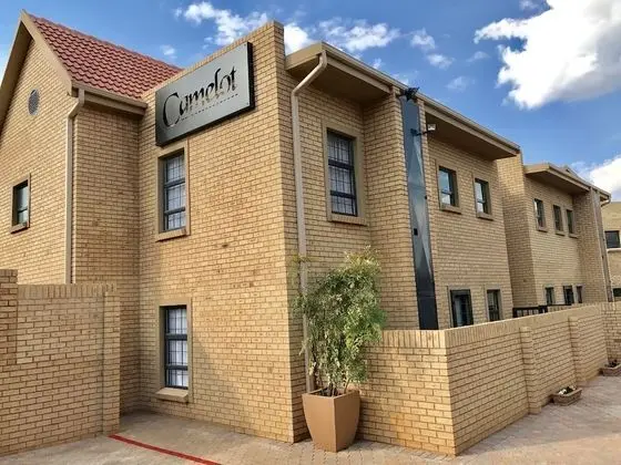 Camelot Guest House & Apartments - Dış Mekan
