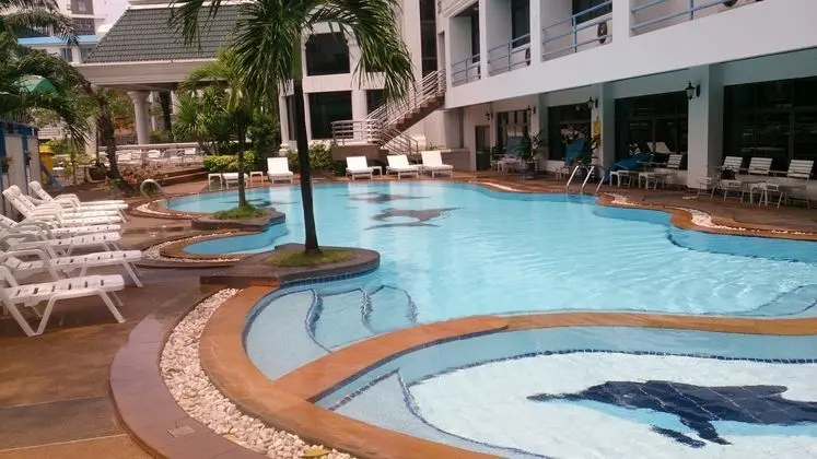 Camelot Hotel Pattaya - Havuz