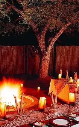 Camelthorn Kalahari Lodge - Yerinde Yemek