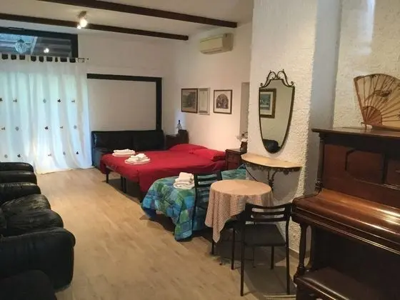 Camera In Antica Corte Milanese