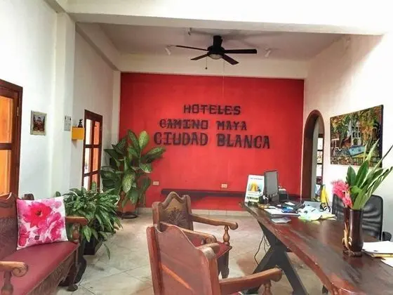 Hotel Camino Maya Ciudad Blanca - Lobi