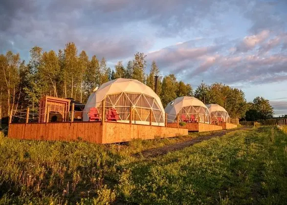 CAMPagne au Clos Sainte-Thècle