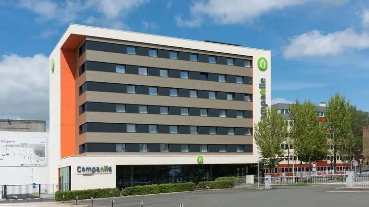 Campanile Le Mans Centre - Gare - Dış Mekan