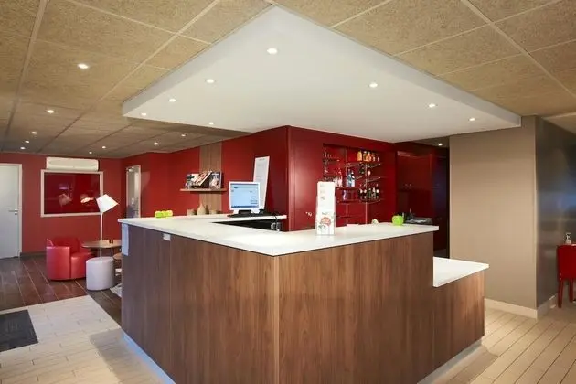 Hotel Campanile Lille Sud-Seclin - Lobi