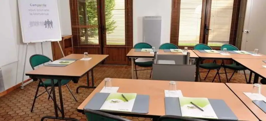 Campanile Nancy Est - Essey