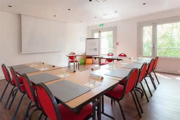 Campanile Tours - Chambray-Les-Tours