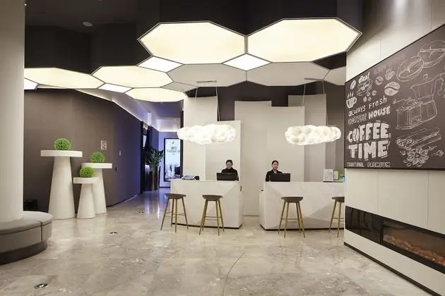 Campanile Yangzhou Slender West Lake