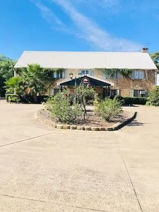 Campbelltown Colonial Motor Inn - Dış Mekan