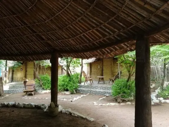 Campement Solidaire De Badian - Yerinde Yemek