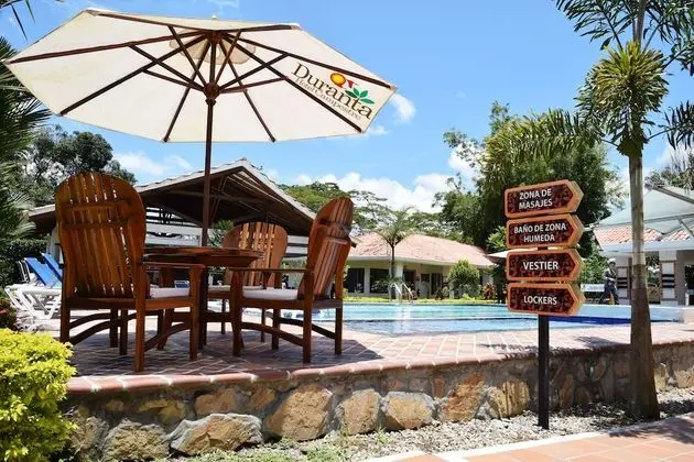 Hotel Campestre Duranta - Havuz