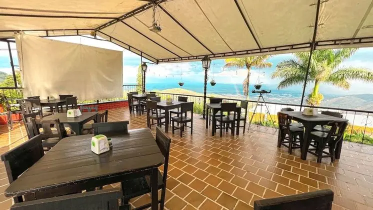Hotel Campestre El Molino Dapa Cali - Yerinde Yemek