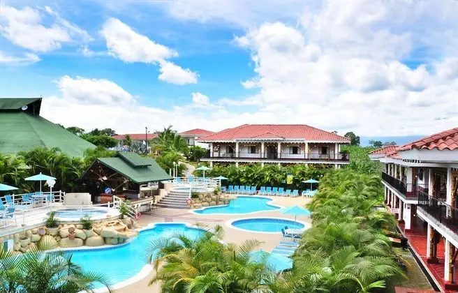 Hotel Campestre Las Camelias - Havuz
