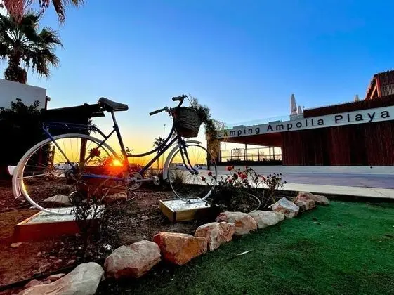 Camping Ampolla Playa