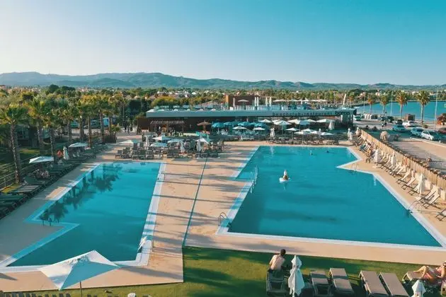 Camping Ampolla Playa - Öne Çıkan Resim