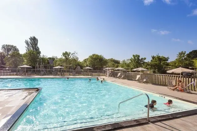 Camping d'Angers - Havuz