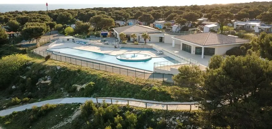 Camping de l'Arquet Cote Bleue - Dış Mekan