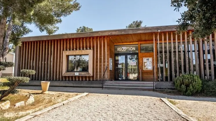 Camping de l'Arquet Cote Bleue - Lobi
