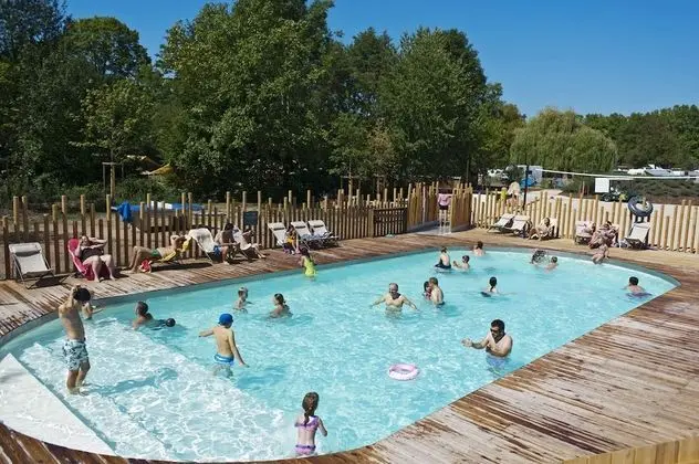 Camping de Strasbourg - Havuz