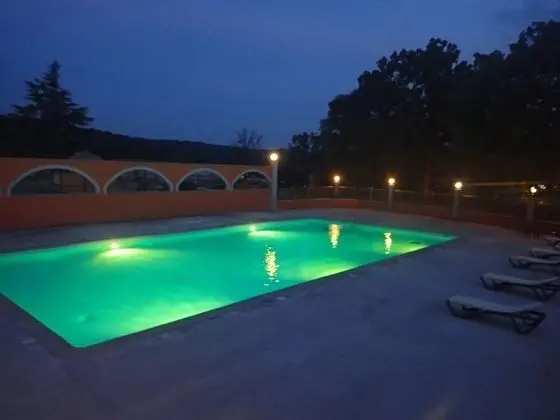 Camping Domaine de Senaud - Dış Mekan