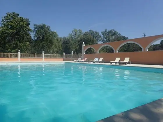 Camping Domaine de Senaud - Havuz