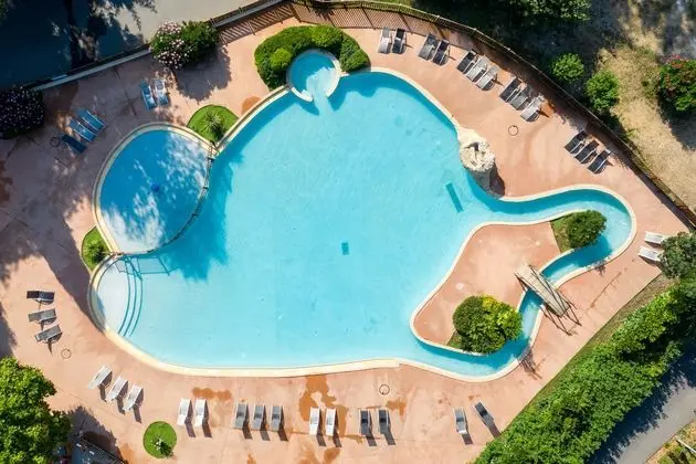 Camping Du Pont D'Avignon - Havuz
