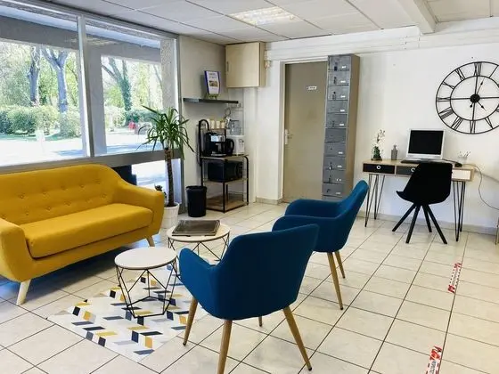 Camping Du Pont D'Avignon - Lobi