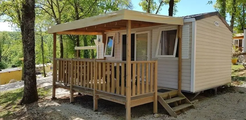 Camping Et Village Vacances La Cheneraie - Oda