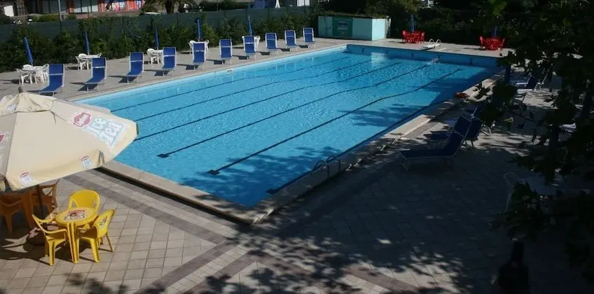 Camping Village Versilia Mare