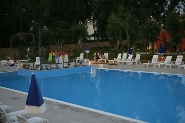 Camping Villaggio Salicà - Havuz