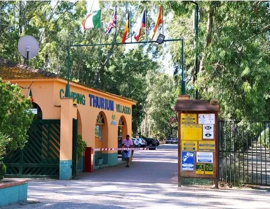 Camping Villaggio Thurium