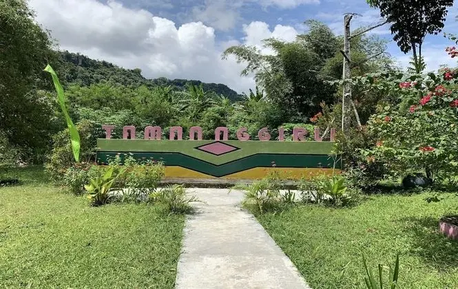 Camping Ground Taman Nggirli - Dış Mekan