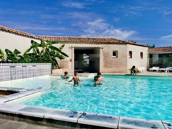 Camping Hameau Des Cannisses - Dış Mekan
