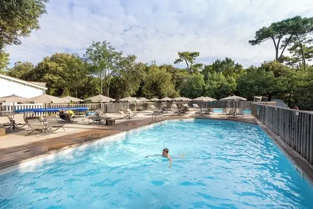 Camping Huttopia Oleron Les Pins - Havuz
