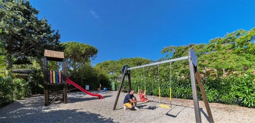 Camping la Pinède Enchantée - Dış Mekan