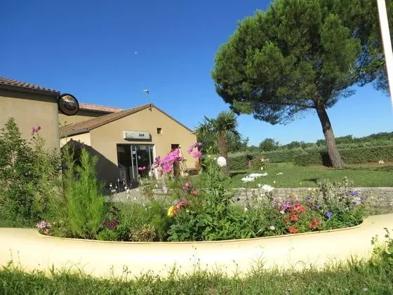 Camping la Rouviere les Pins - Yerinde Yemek