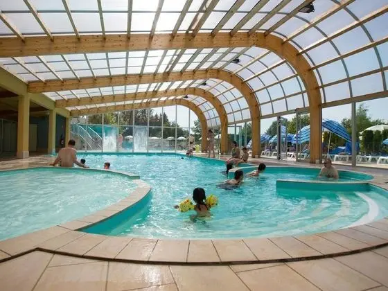 Camping Le Fayolan - Havuz