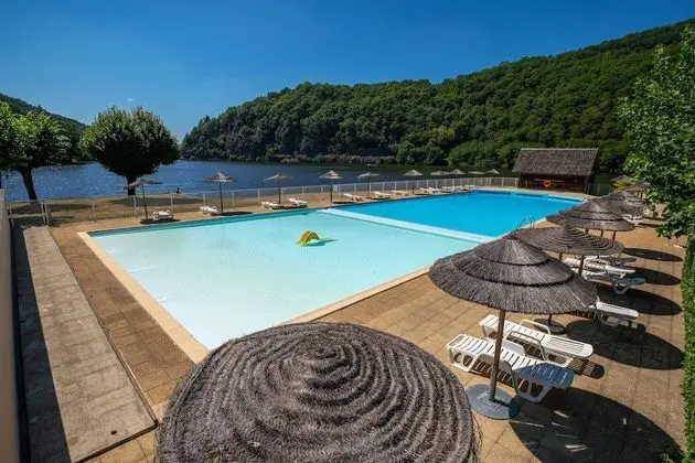 Camping le Gibanel - Havuz