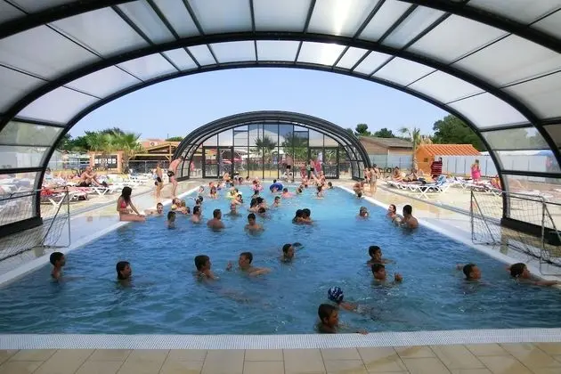 Camping Le Soleil de la Méditerrannée - Havuz