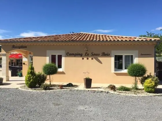 Camping Le Sous Bois - Dış Mekan