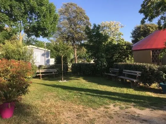 Camping Le Sous Bois - Dış Mekan