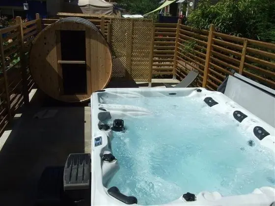 Camping Le Sous Bois - Havuz