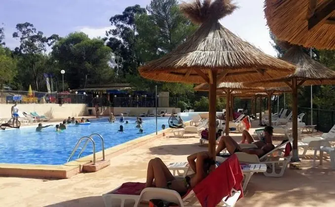 Camping Les Bois de Mont Redon - Havuz