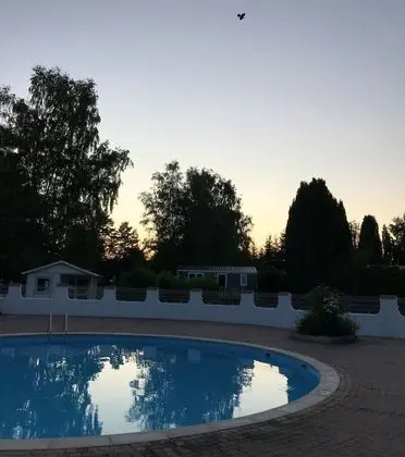 Camping Les Escales - Havuz