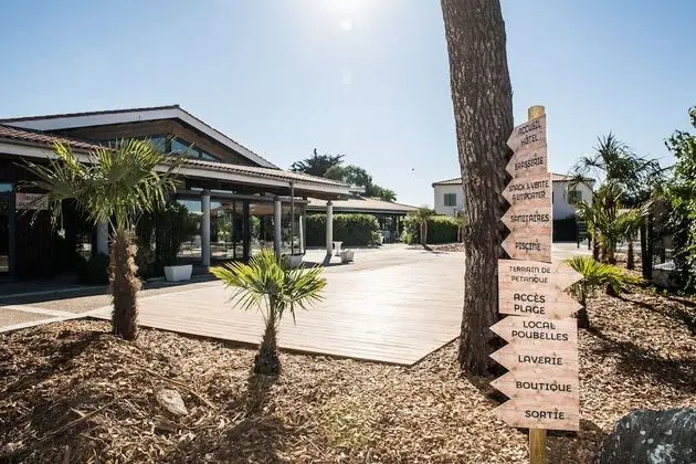 Camping les Grenettes - Dış Mekan